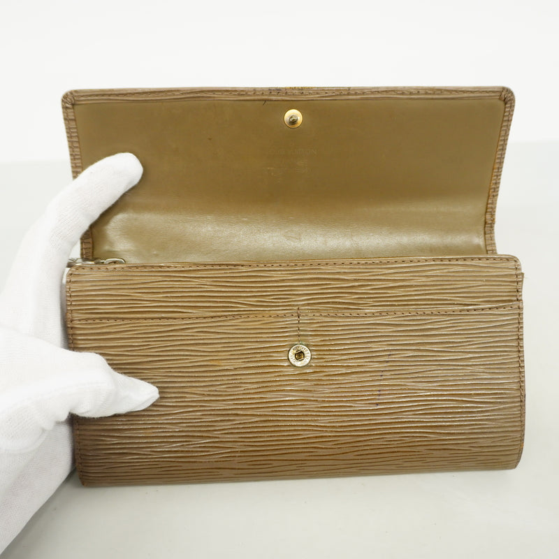 【6id6135】ルイヴィトン 長財布 エピ ポシェットポルトモネクレディ M6357C ペッパー【中古】レディース