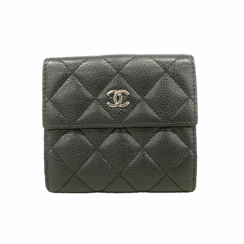 【6id6137】シャネル 財布 マトラッセ キャビアスキン ブラック シルバー金具【中古】レディース