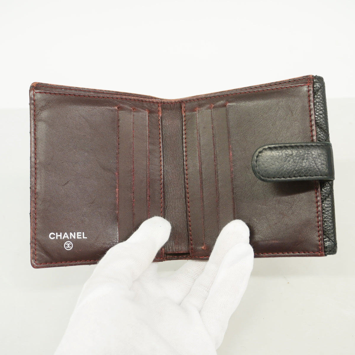【6id6137】シャネル 財布 マトラッセ キャビアスキン ブラック シルバー金具【中古】レディース