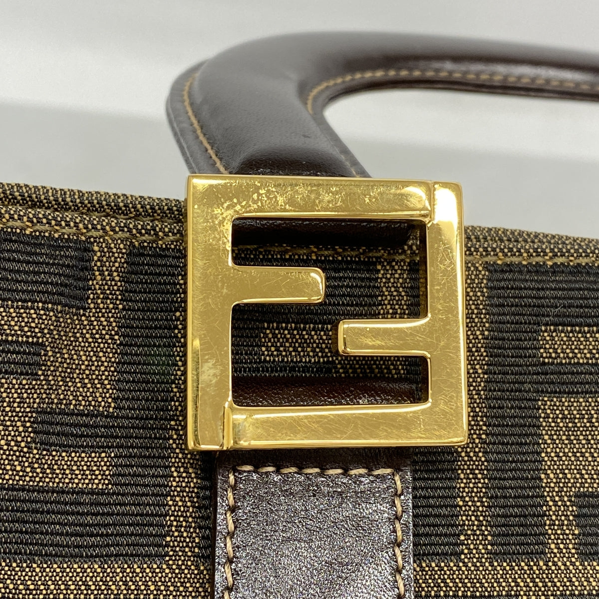 【6id6163】フェンディ ハンドバッグ ズッカ ナイロンキャンバス ブラウン ゴールド金具【中古】レディース