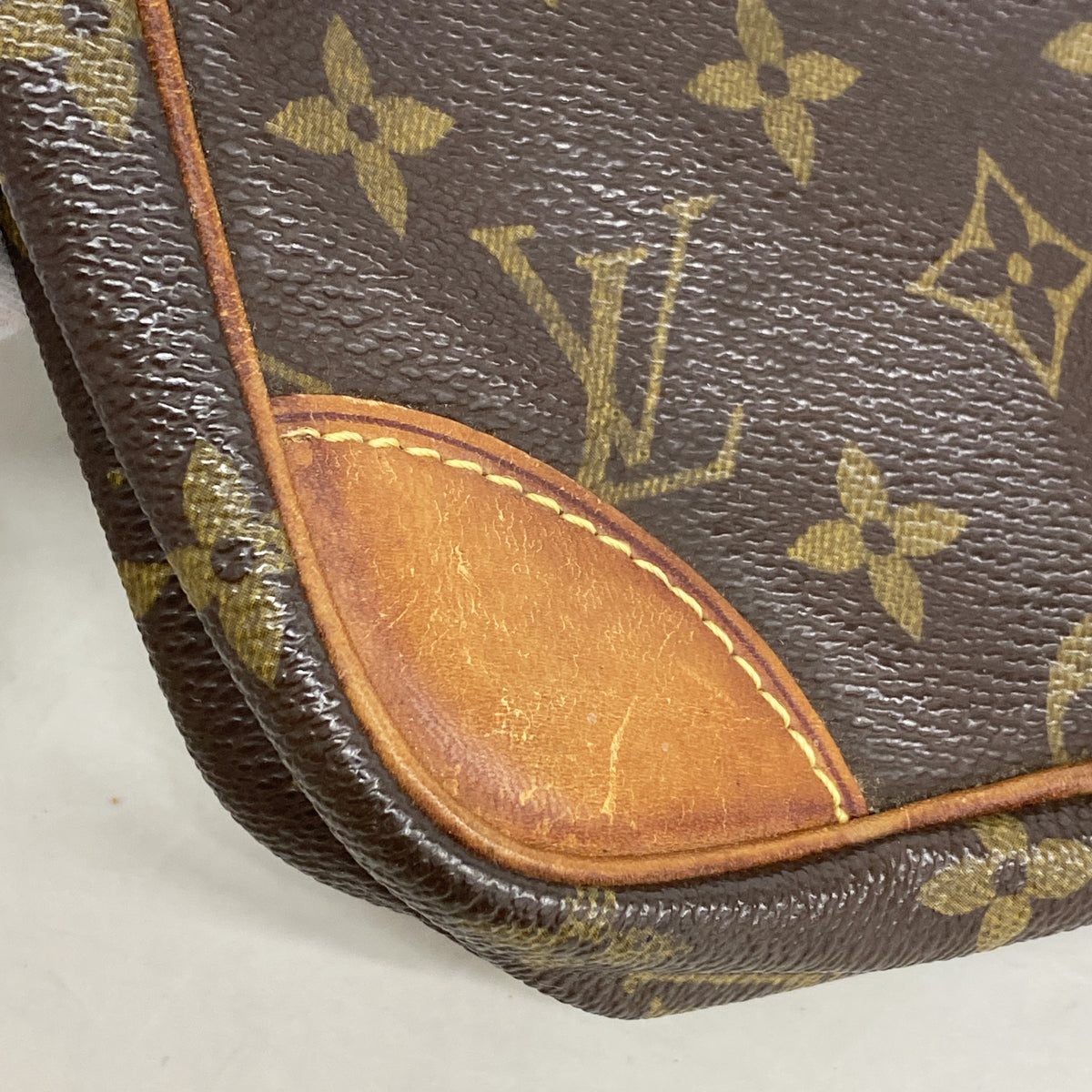 【6id6176】ルイヴィトン ショルダーバッグ モノグラム ダヌーブ M45266 ブラウン【中古】レディース