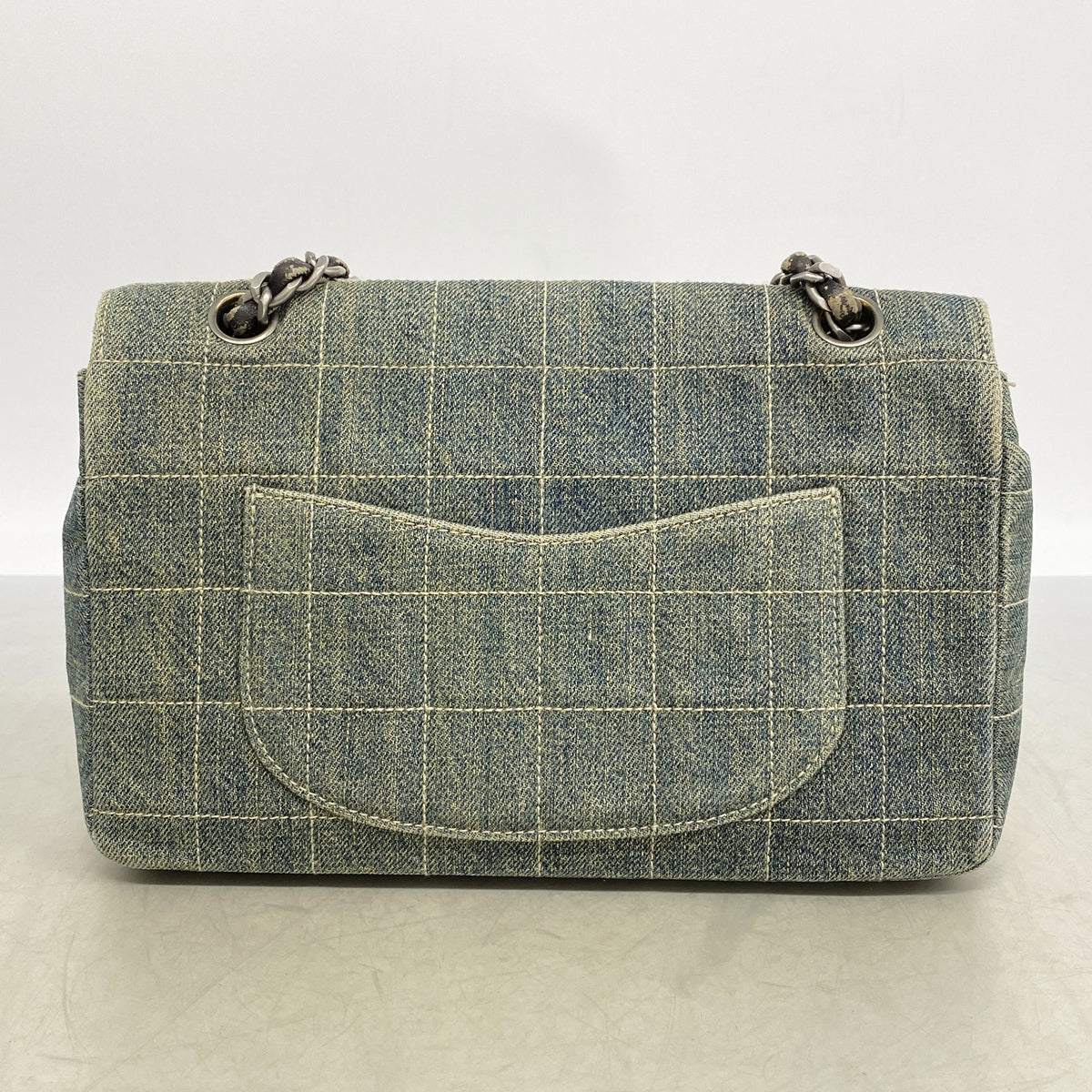 【6id6185】シャネル ショルダーバッグ チョコバー Wチェーン デニム ブルー シルバー金具【中古】レディース