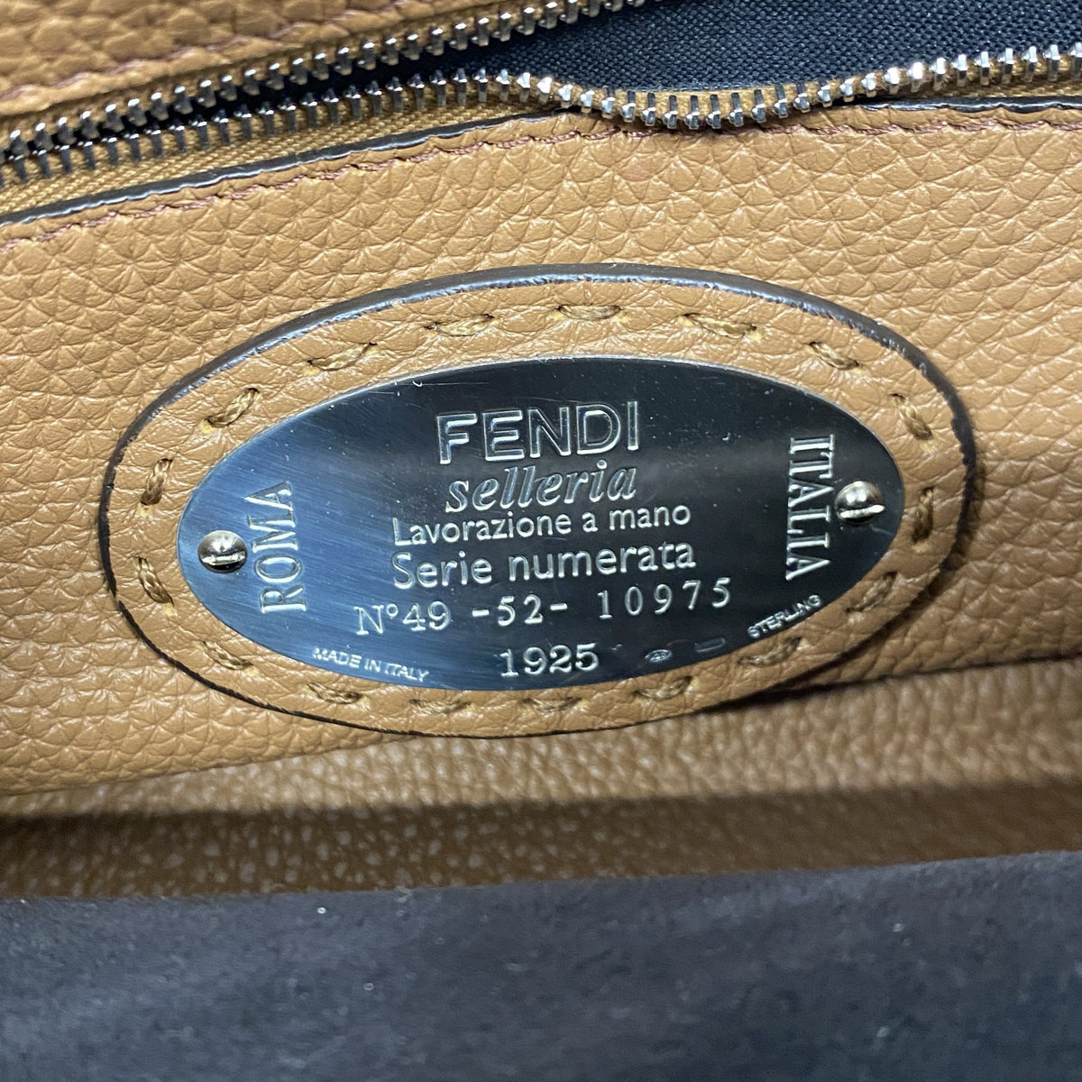 【6id6238】フェンディ ハンドバッグ セレリア ピーカブー レザー ブラック シルバー金具 2wayバッグ【中古】レディース