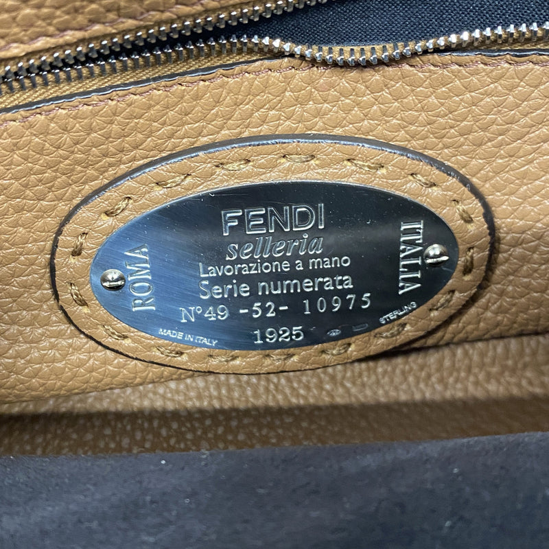 【6id6238】フェンディ ハンドバッグ セレリア ピーカブー レザー ブラック シルバー金具 2wayバッグ【中古】レディース