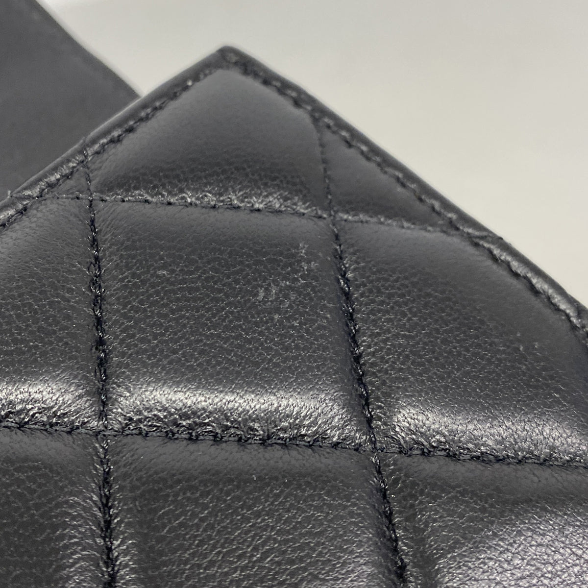 【6id6239】シャネル 長財布 マトラッセ ラムスキン ブラック シルバー金具【中古】レディース