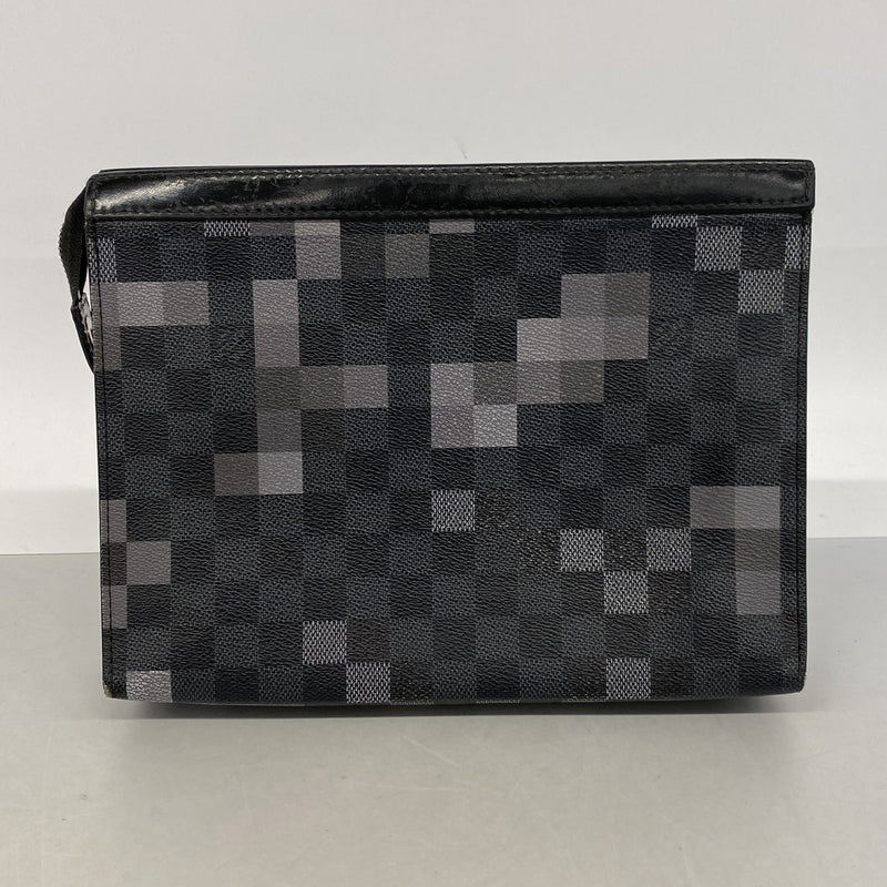 【6id6245】ルイヴィトン クラッチバッグ ダミエ・グラフィット ポシェットヴォワヤージュMM N60175 ブラック【中古】メンズ