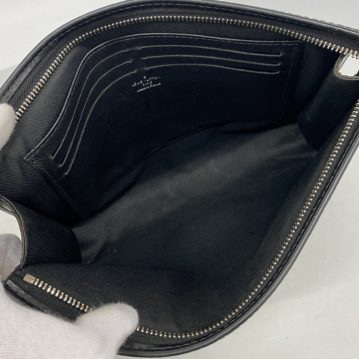 【6id6245】ルイヴィトン クラッチバッグ ダミエ・グラフィット ポシェットヴォワヤージュMM N60175 ブラック【中古】メンズ