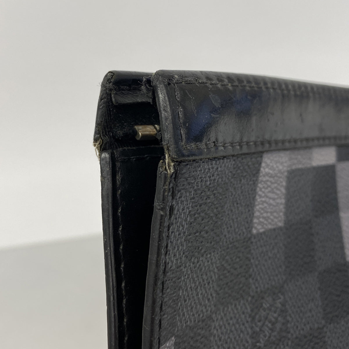 【6id6245】ルイヴィトン クラッチバッグ ダミエ・グラフィット ポシェットヴォワヤージュMM N60175 ブラック【中古】メンズ