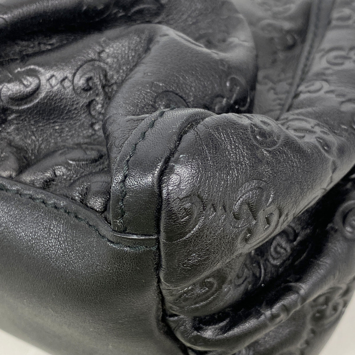 【6id6274】グッチ ショルダーバッグ グッチシマ 190525 レザー ブラック シャンパンゴールド金具【中古】レディース