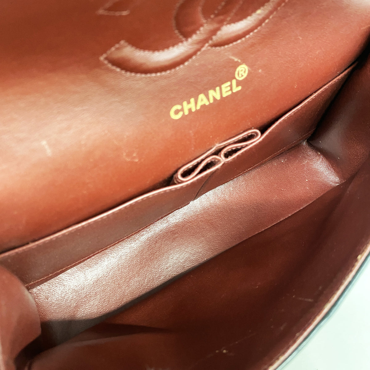 【6id6275】シャネル ショルダーバッグ マトラッセ Wフラップ Wチェーン ラムスキン ブラック ゴールド金具【中古】レディース