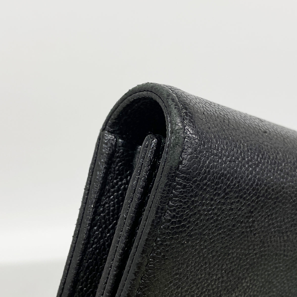 【6id6277】シャネル 長財布 ココボタン キャビアスキン ブラック シルバー金具【中古】レディース