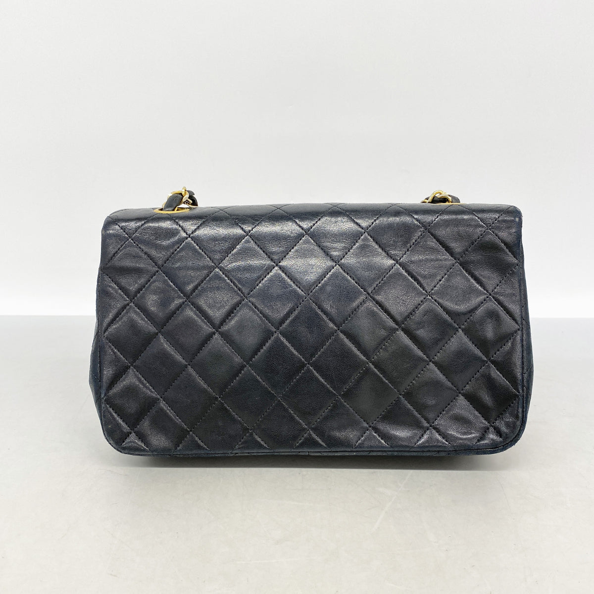 【6id6292】シャネル ショルダーバッグ マトラッセ チェーンショルダー ラムスキン ブラック ゴールド金具【中古】レディース
