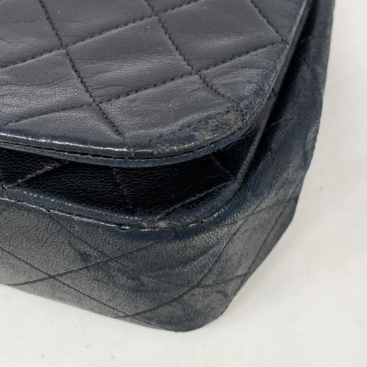 【6id6292】シャネル ショルダーバッグ マトラッセ チェーンショルダー ラムスキン ブラック ゴールド金具【中古】レディース