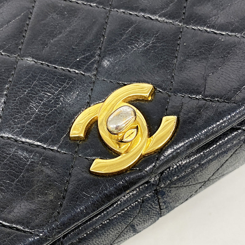 【6id6292】シャネル ショルダーバッグ マトラッセ チェーンショルダー ラムスキン ブラック ゴールド金具【中古】レディース