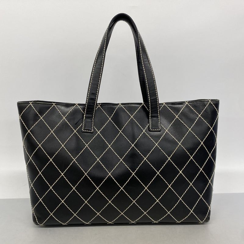 【6id6298】シャネル トートバッグ ワイルドステッチ レザー ブラック ゴールド金具【中古】レディース