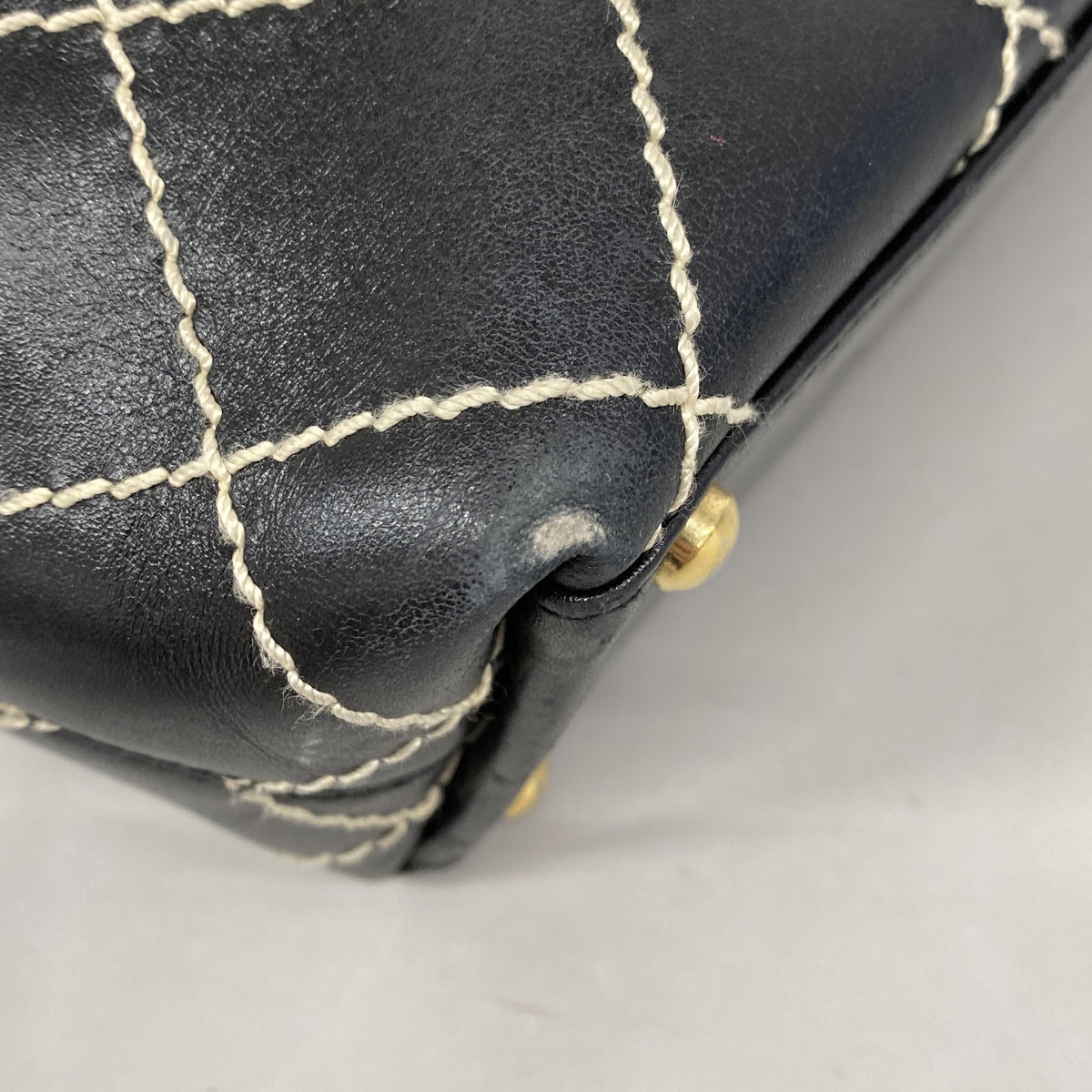 【6id6298】シャネル トートバッグ ワイルドステッチ レザー ブラック ゴールド金具【中古】レディース
