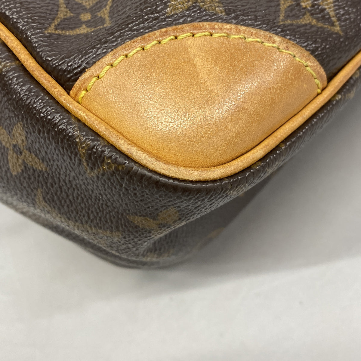【6id6301】ルイヴィトン ショルダーバッグ モノグラム ナイル M45244 ブラウン【中古】レディース