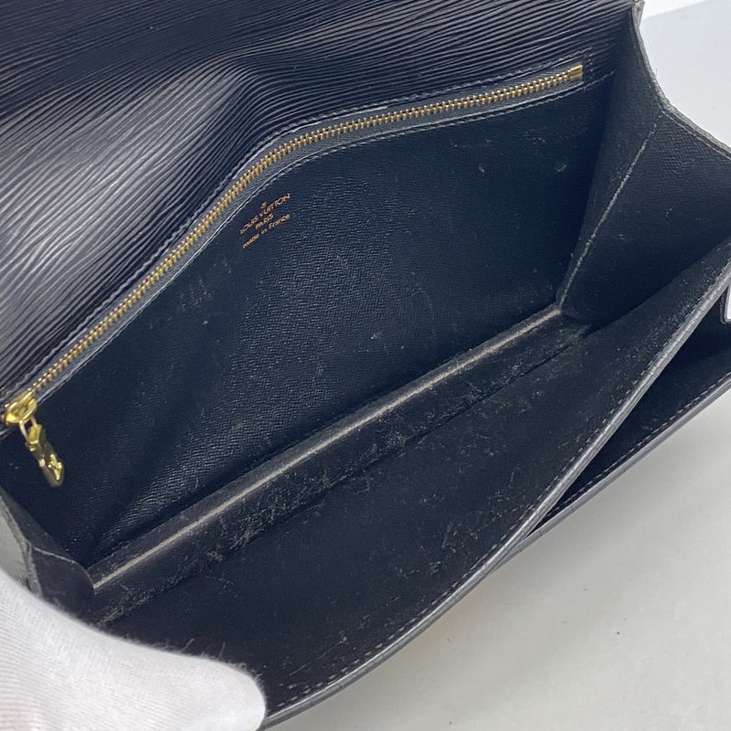 【6id6304】ルイヴィトン クラッチバッグ エピ ポシェットセリエドラゴンヌ M52612 ノワール【中古】メンズ