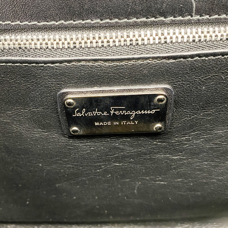 【6id6309】サルヴァトーレフェラガモ ハンドバッグ レザー ブラック シルバー金具【中古】レディース