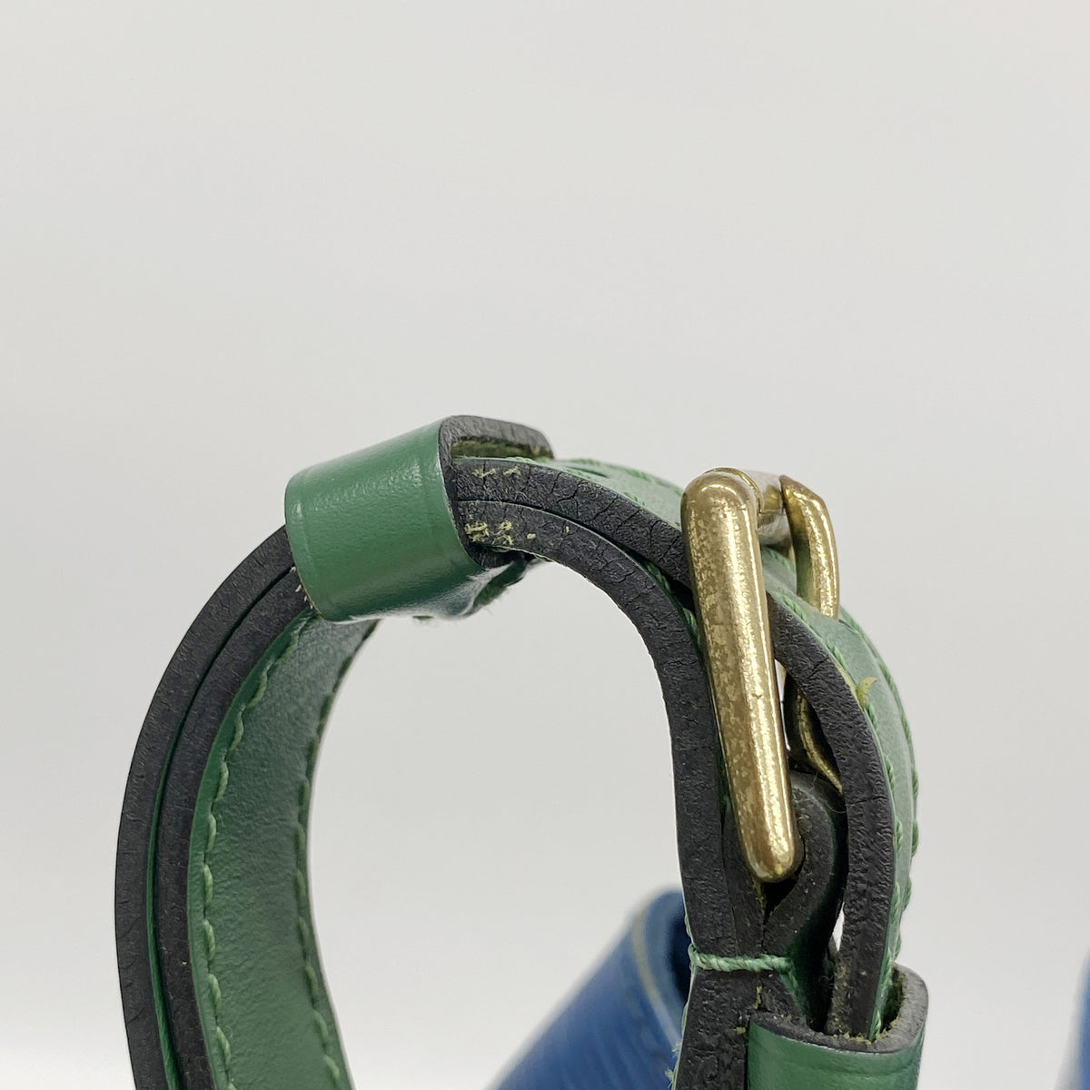 【6id6323】ルイヴィトン ショルダーバッグ エピ ノエ M44044 トレドブルー ボルネオグリーン【中古】レディース