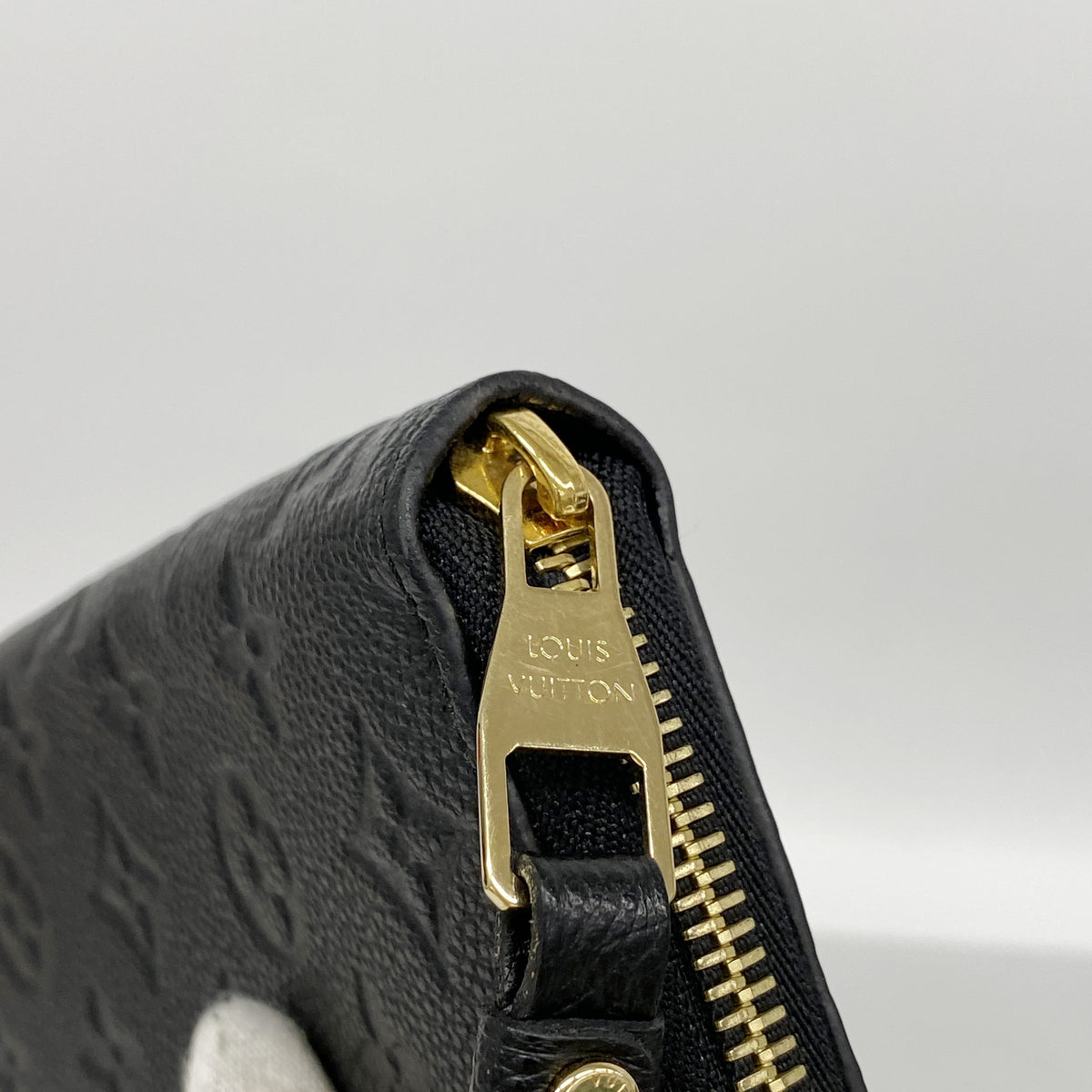 【6id6327】ルイヴィトン 長財布 モノグラム・アンプラント ジッピーウォレット M61864 ノワール【中古】レディース