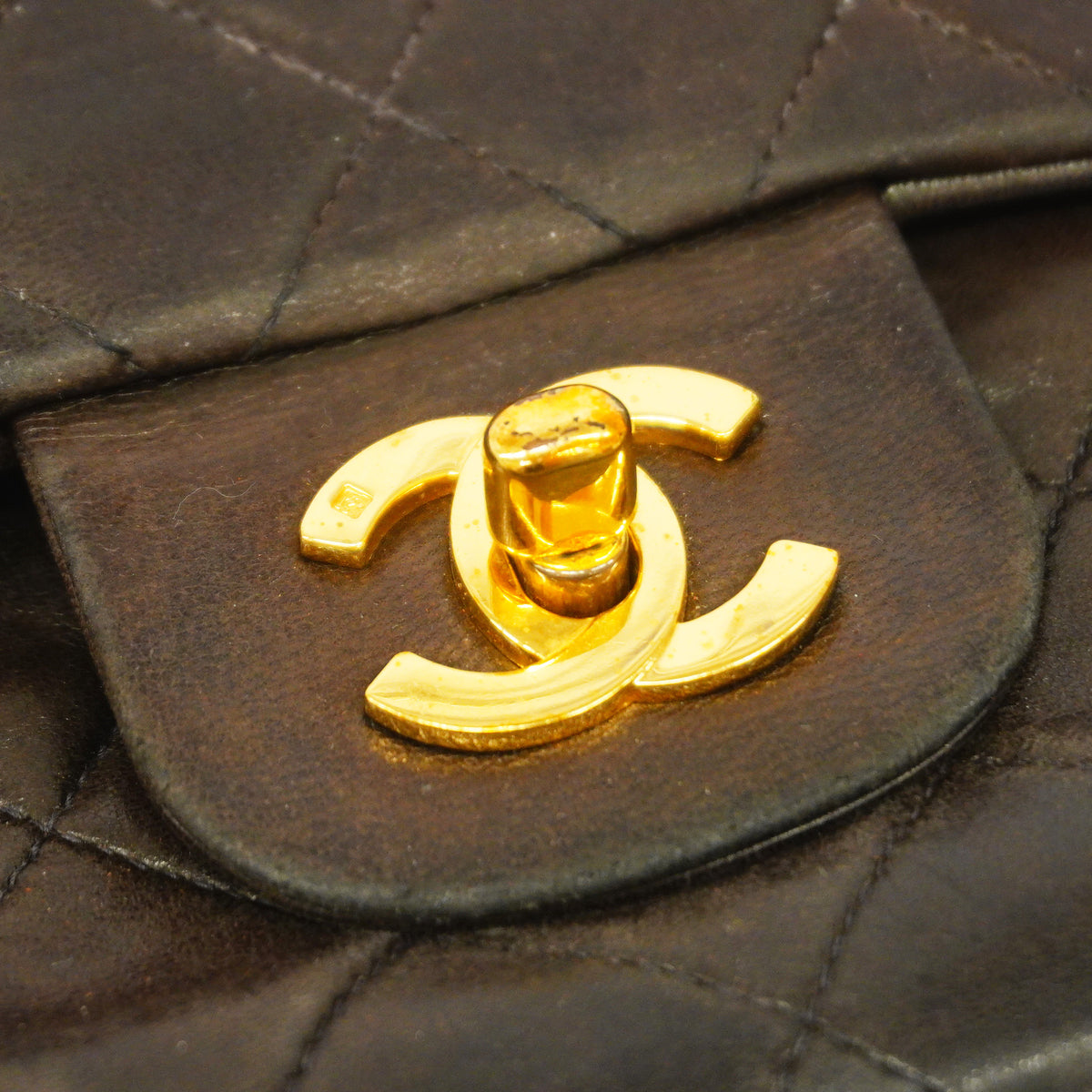 【6id6330】シャネル ショルダーバッグ マトラッセ Wフラップ Wチェーン ラムスキン ブラック ゴールド金具【中古】レディース