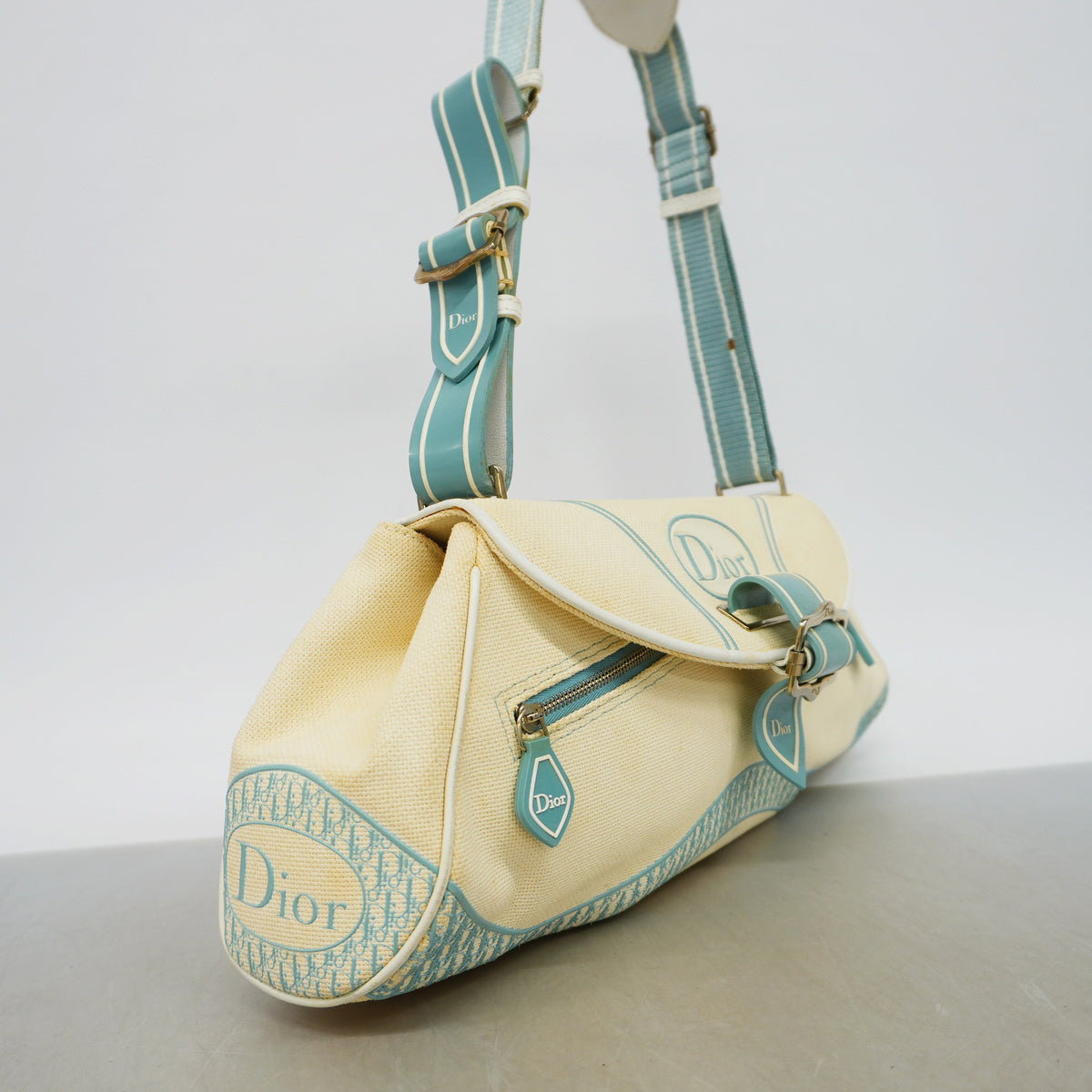 【6id6331】クリスチャンディオール ショルダーバッグ トロッター キャンバス アイボリー シルバー金具【中古】レディース