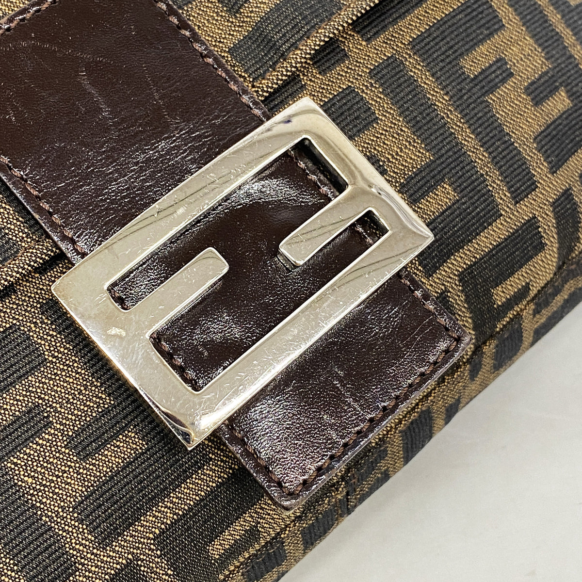 【6id6364】フェンディ ハンドバッグ ズッカ マンマバケット ナイロンキャンバス ブラウン シルバー金具【中古】レディース