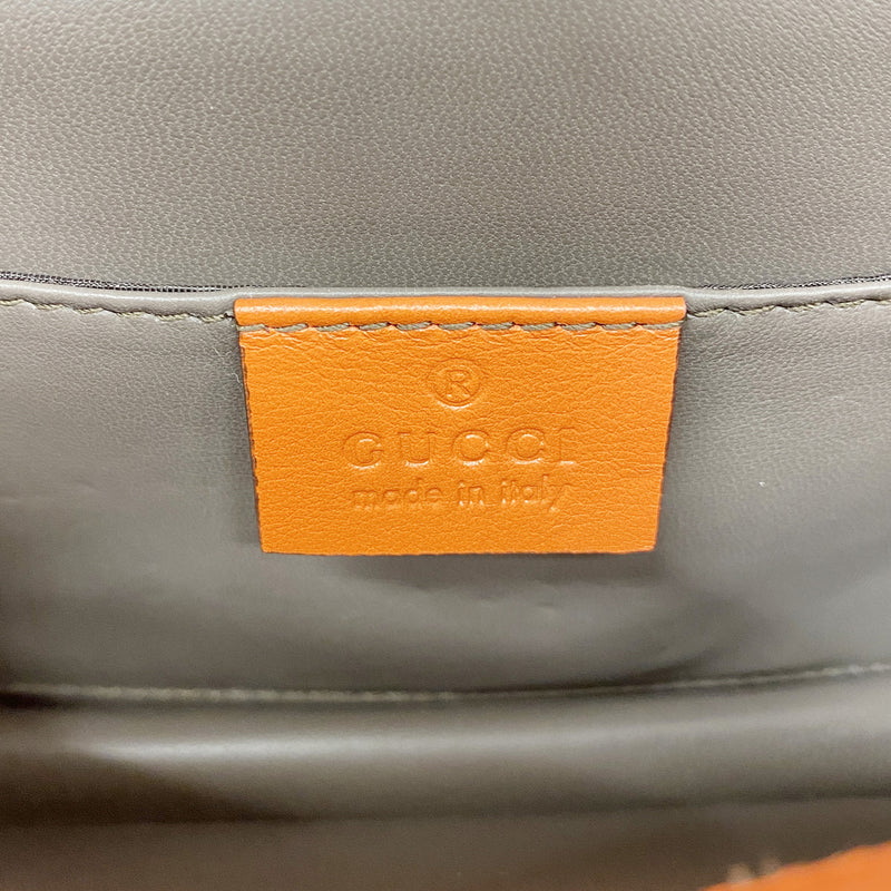 【6id6367】グッチ ショルダーバッグ インターロッキングG 387609 レザー オレンジ シルバー金具【中古】レディース