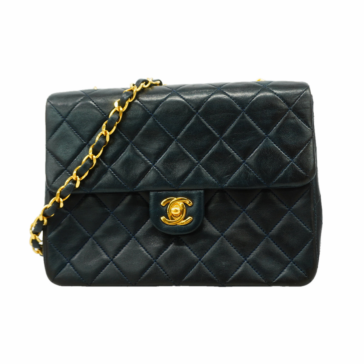 【6id6382】シャネル ショルダーバッグ マトラッセ チェーンショルダー ラムスキン ネイビー ゴールド金具【中古】レディース