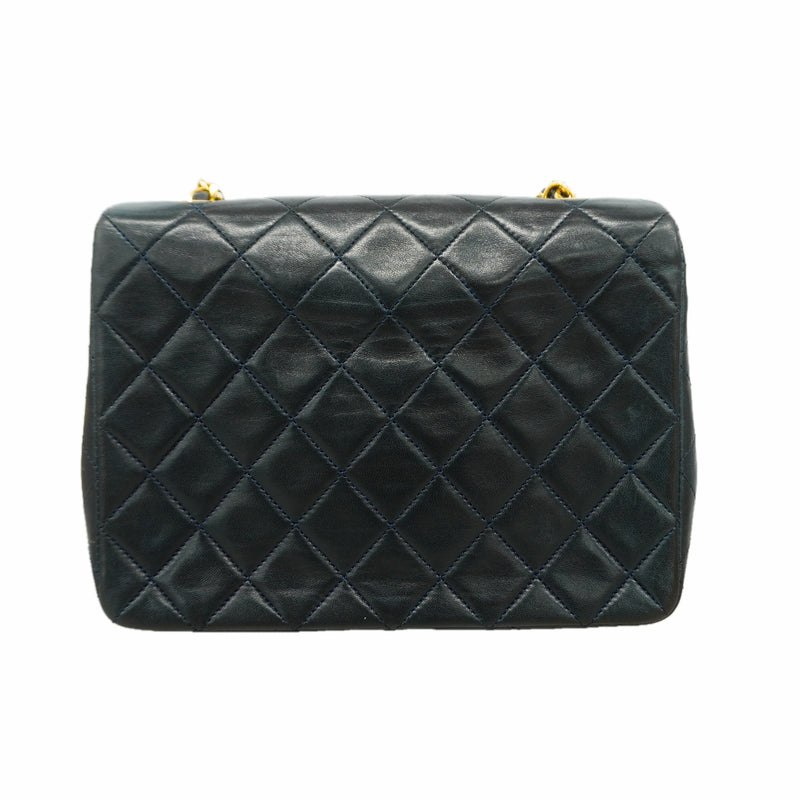 【6id6382】シャネル ショルダーバッグ マトラッセ チェーンショルダー ラムスキン ネイビー ゴールド金具【中古】レディース