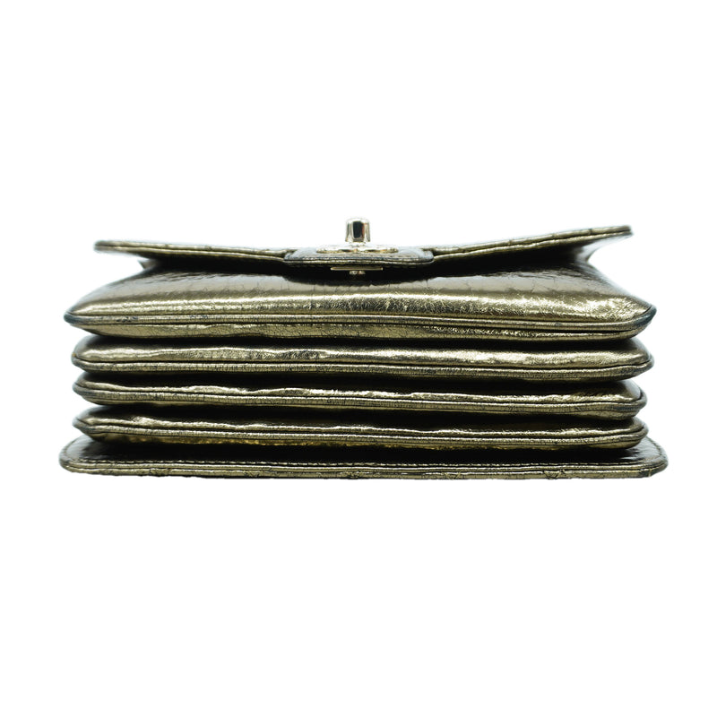【6id6383】シャネル ショルダーバッグ マトラッセ Wチェーン レザー シャンパンゴールド シルバー金具【中古】レディース