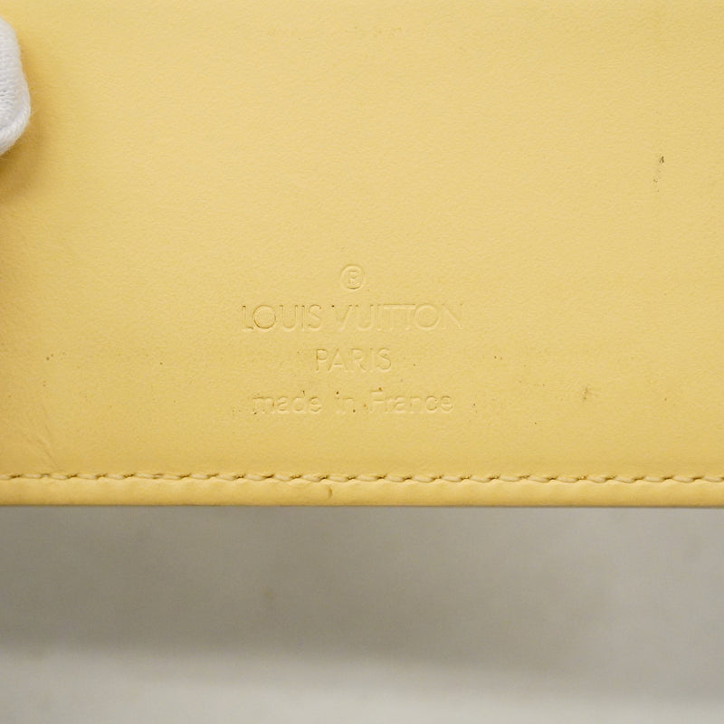 【6id6392】ルイヴィトン カードケース エピ ポルトカルトデトランスポート M6367A ヴァニラ【中古】レディース