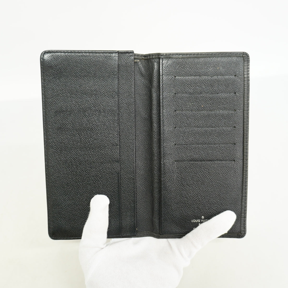 【6ie6417】ルイヴィトン 長札入れ エピ ポルトカルトクレディ円 M63212 ノワール【中古】メンズ