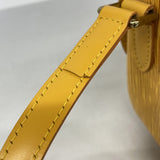 【6ie6445】ルイヴィトン ショルダーバッグ エピ ミニサンクルー M52219 ジョーヌ【中古】レディース