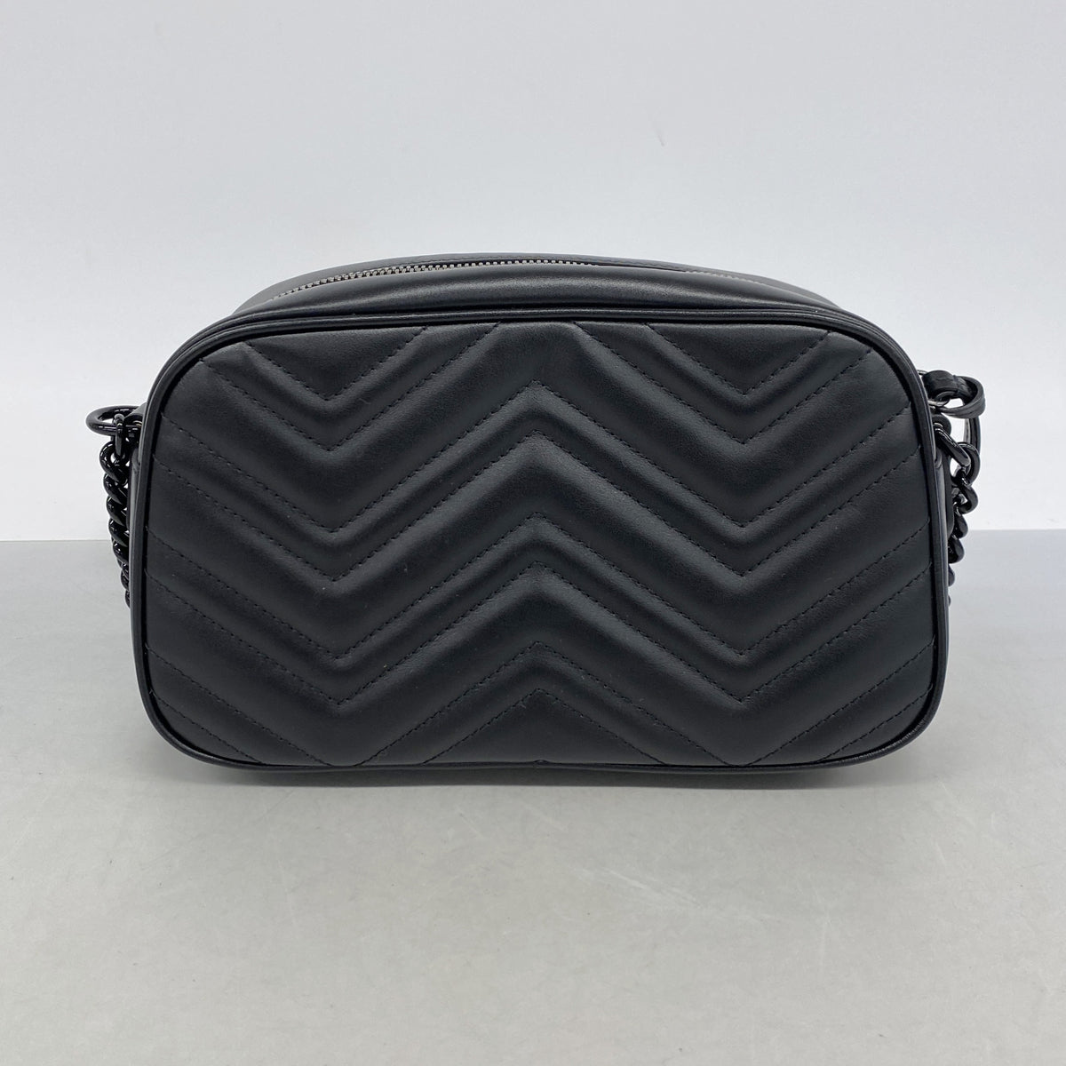 【6ie6457】グッチ ショルダーバッグ GGマーモント 447632 レザー ブラック シルバー金具【中古】レディース