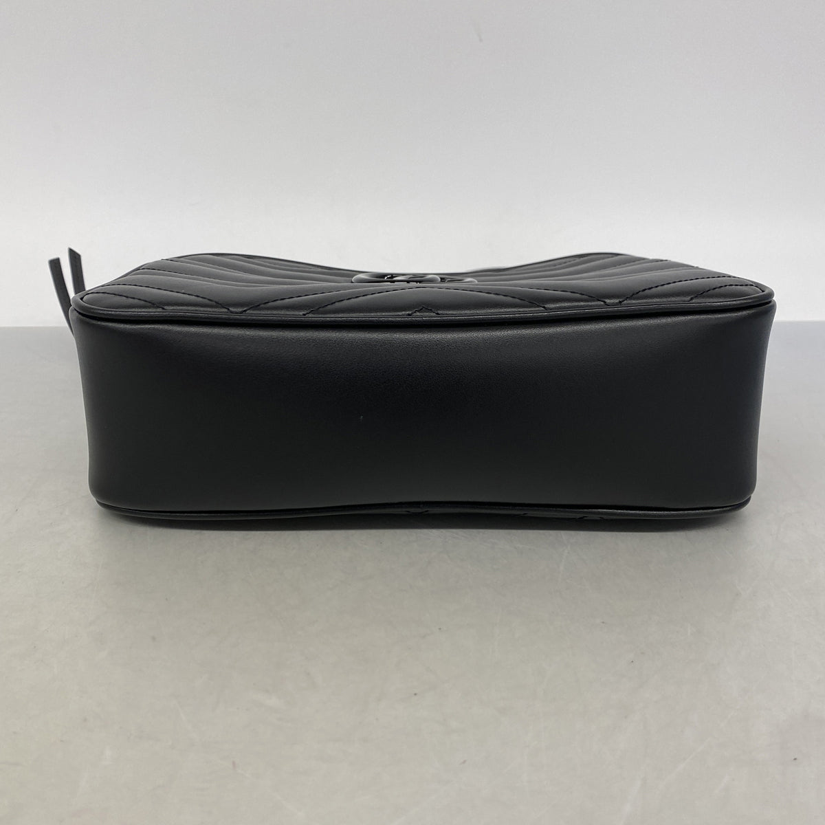 【6ie6457】グッチ ショルダーバッグ GGマーモント 447632 レザー ブラック シルバー金具【中古】レディース