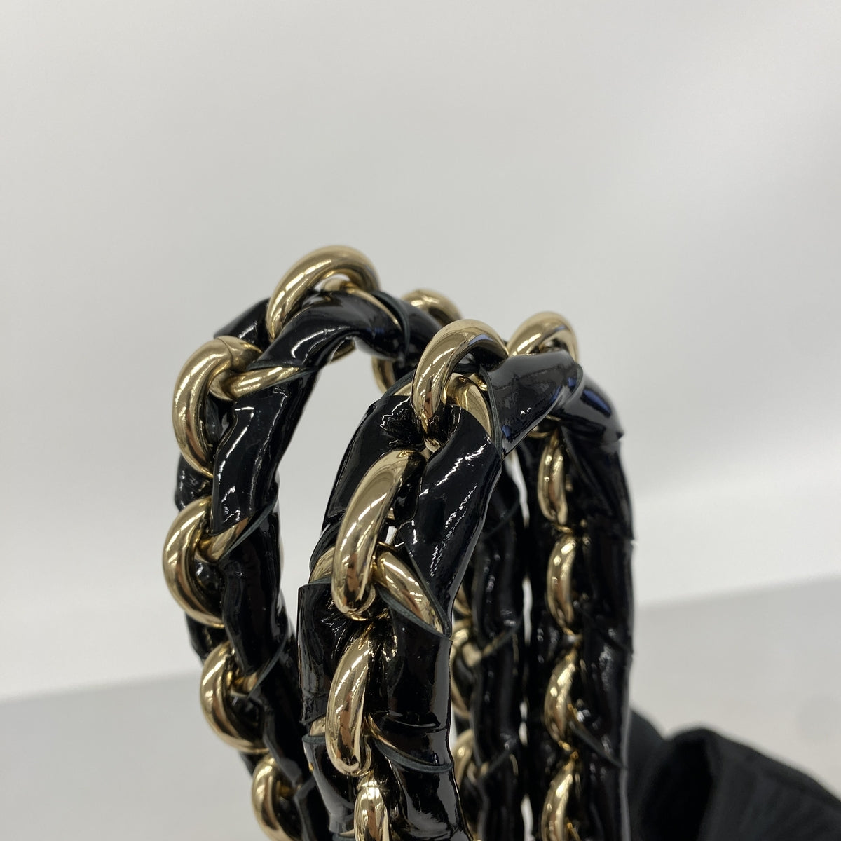 【6ie6468】フェンディ トートバッグ ズッカ ナイロンキャンバス ブラック ゴールド金具【中古】レディース