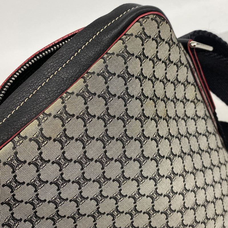 【6ie6470】セリーヌ ショルダーバッグ マカダム ナイロンキャンバス ブラック レッド シルバー金具【中古】メンズ
