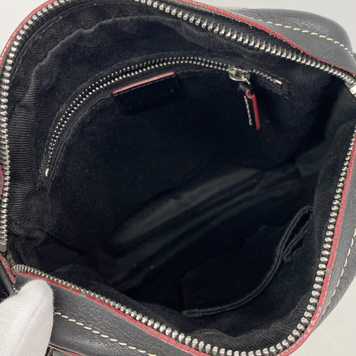 【6ie6470】セリーヌ ショルダーバッグ マカダム ナイロンキャンバス ブラック レッド シルバー金具【中古】メンズ