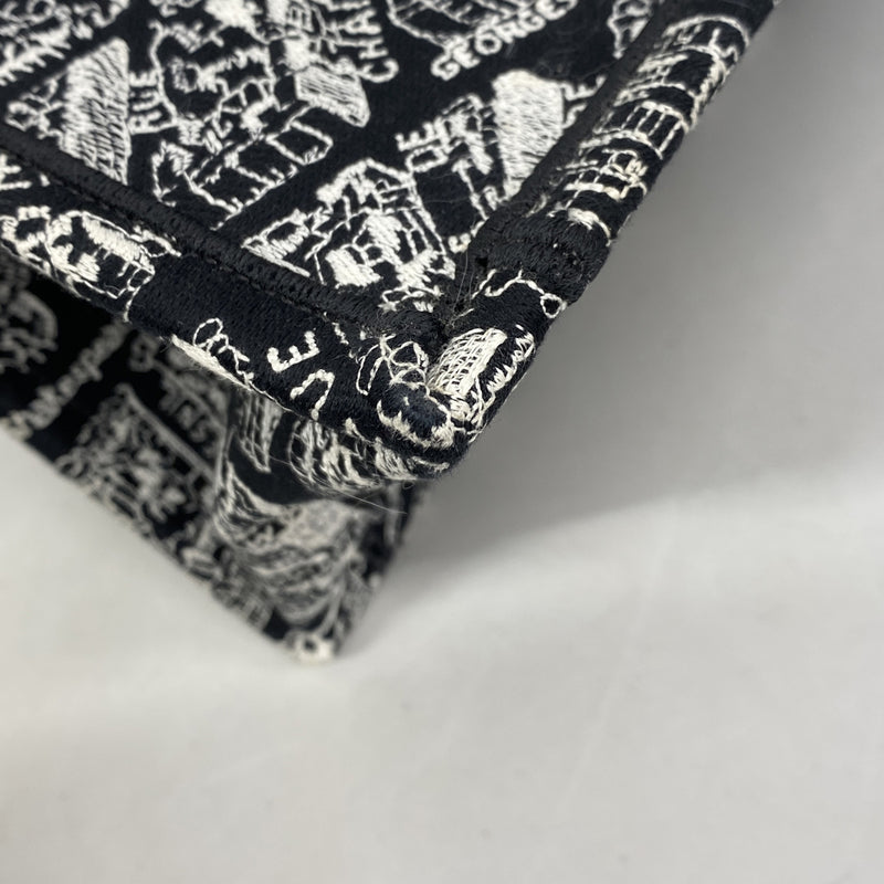 【6ie6472】クリスチャンディオール トートバッグ ブックトート キャンバス ブラック【中古】レディース