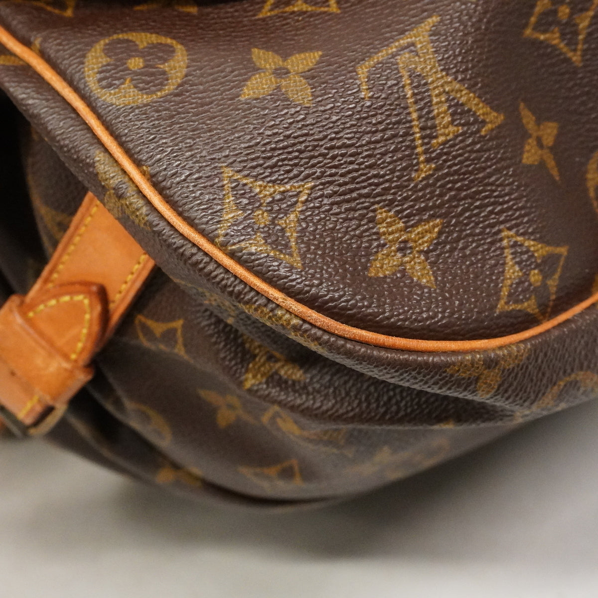 【6ie6481】ルイヴィトン ショルダーバッグ モノグラム ソミュール35 M42254 ブラウン【中古】レディース