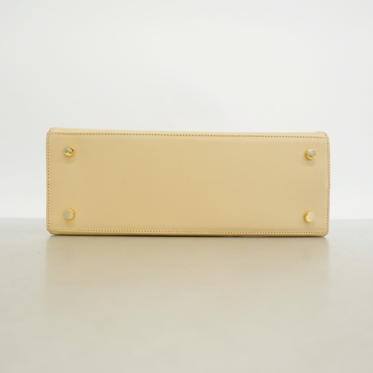 【6ie6485】サルヴァトーレフェラガモ トートバッグ ヴァラ レザー ベージュ ゴールド金具【中古】レディース