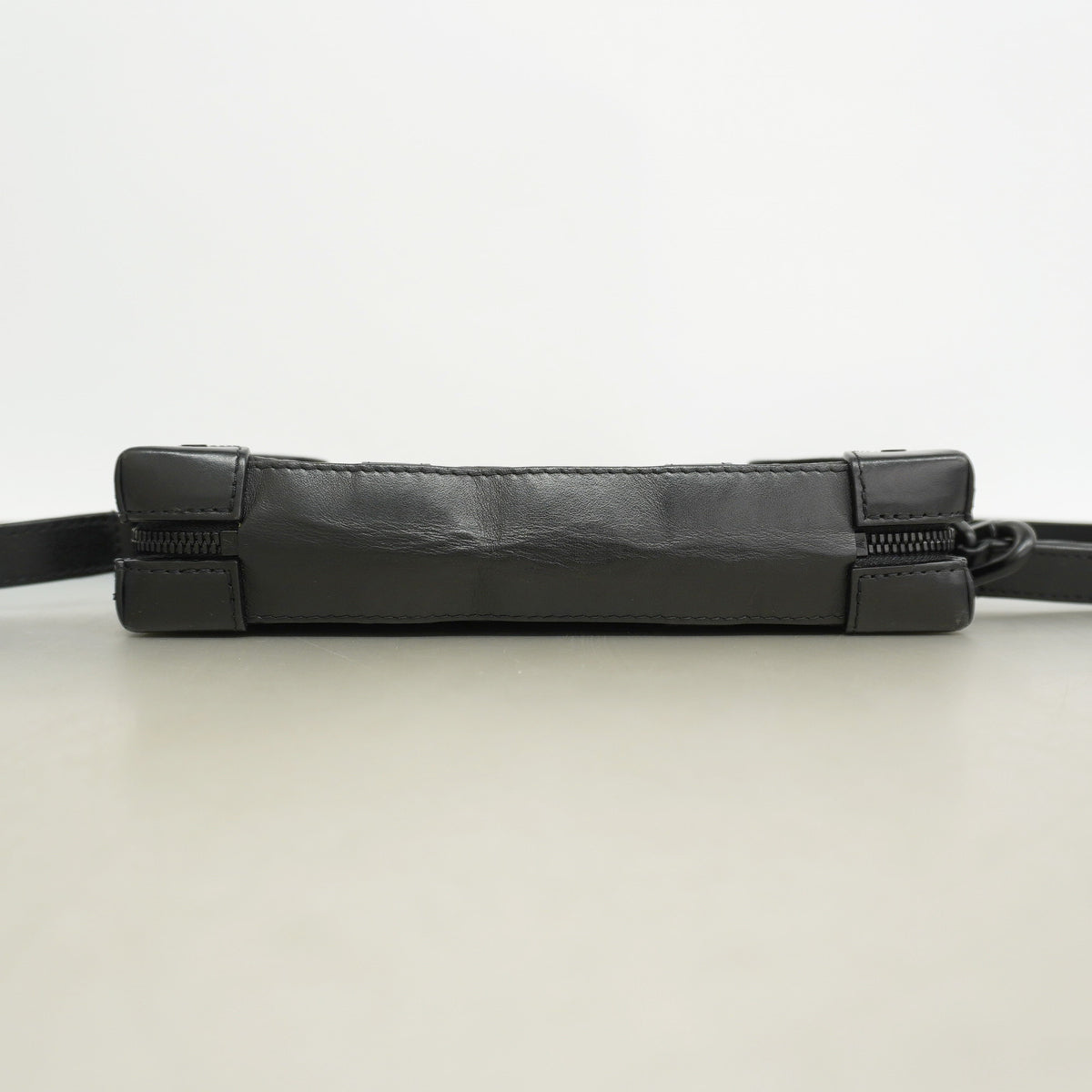 【6ie6494】ルイヴィトン ショルダーバッグ モノグラムトリヨン ソフトトランクウォレット M80224 ブラック【中古】メンズ