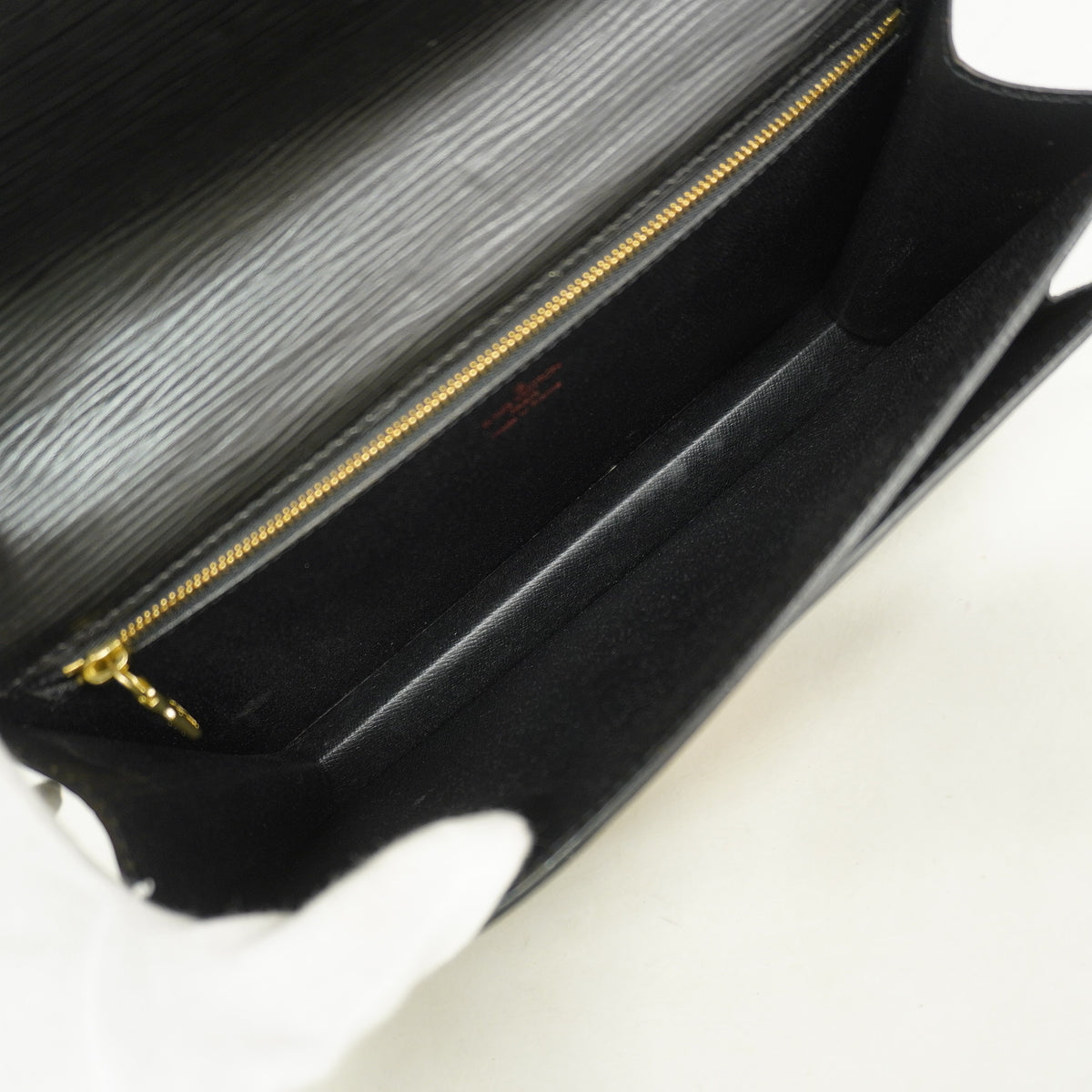 【6ie6524】ルイヴィトン クラッチバッグ エピ ポシェットセリエドラゴンヌ M52612 ノワール【中古】メンズ