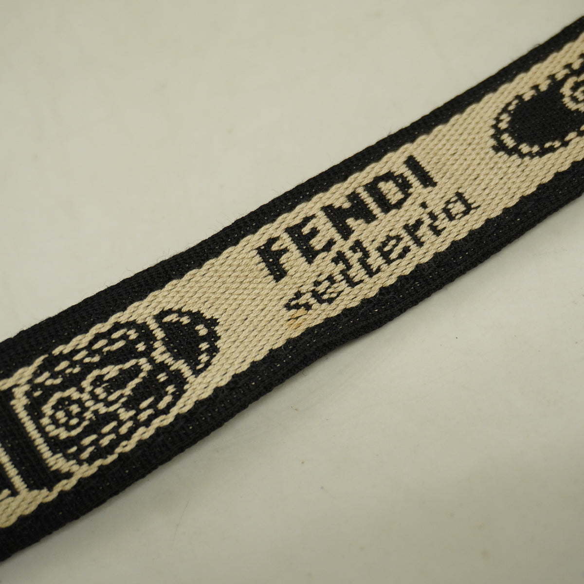 【6ie6536】フェンディ ショルダーバッグ セレリア レザー ダークブラウン シルバー金具【中古】レディース