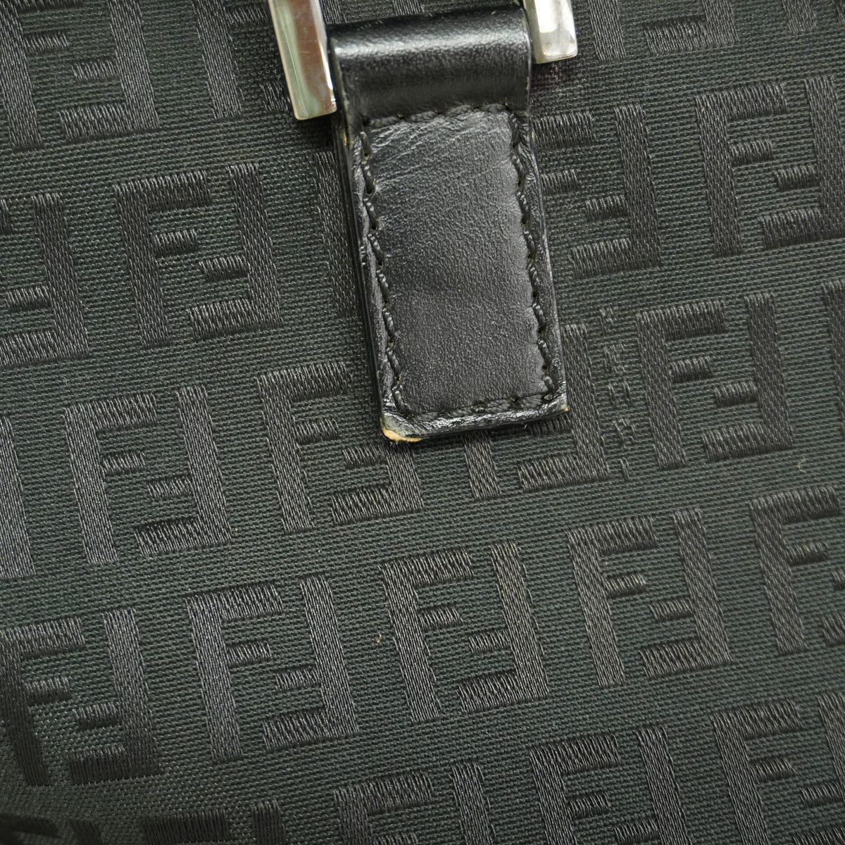 【6ie6537】フェンディ ハンドバッグ ズッキーノ ナイロンキャンバス ブラック シルバー金具【中古】レディース