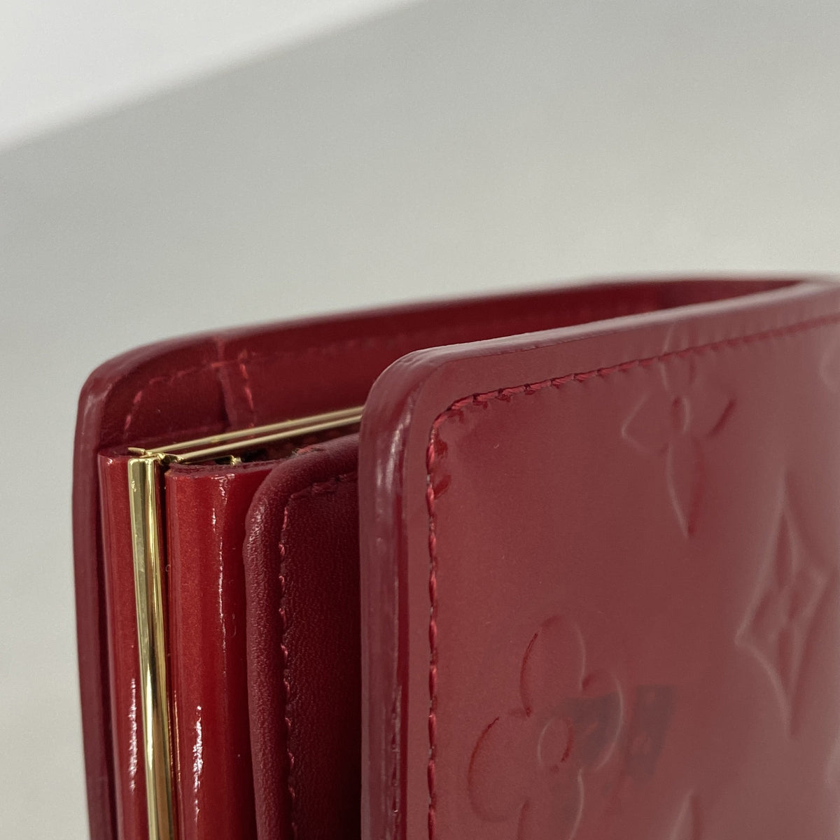 【6ie6555】ルイヴィトン 財布 ヴェルニ ポルトフォイユヴィエノワ M93528 ポムダムール【中古】レディース