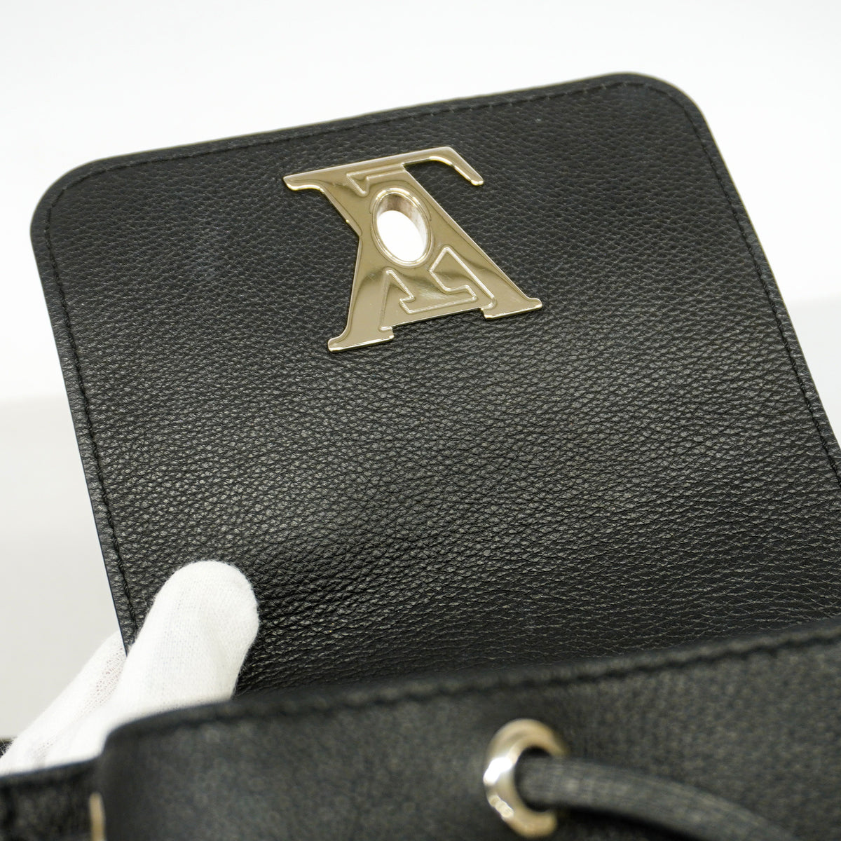 【6ie6602】ルイヴィトン リュック・デイパック トリヨン ロックミーバックパックMINI M54573 ノワール【中古】レディース