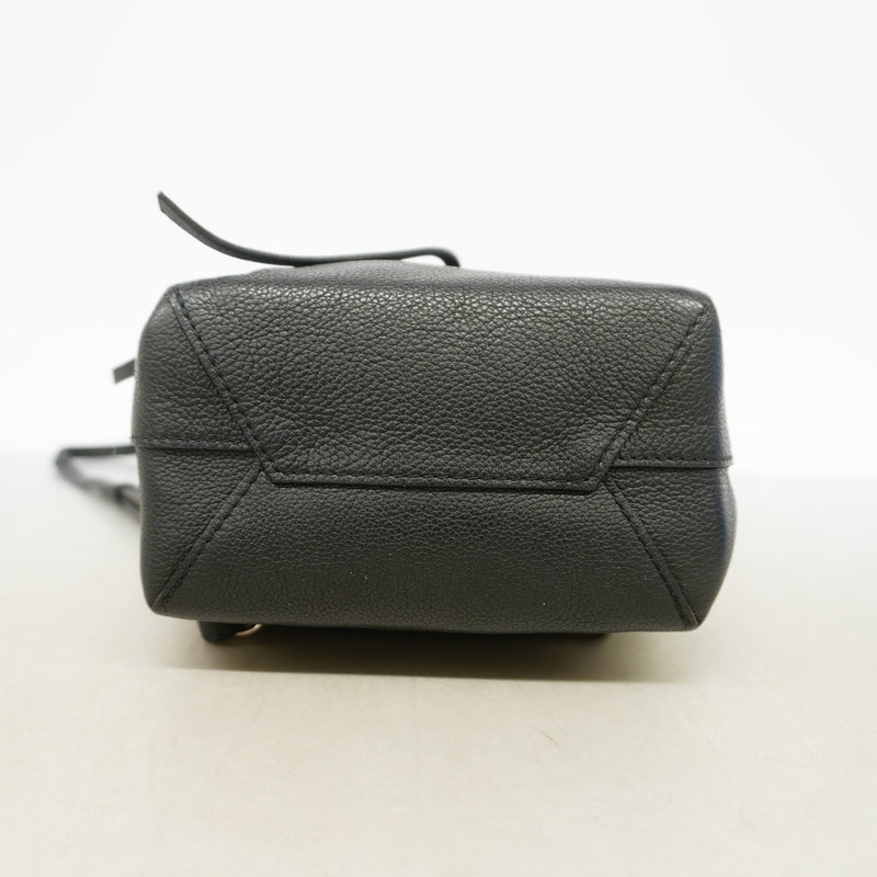 【6ie6602】ルイヴィトン リュック・デイパック トリヨン ロックミーバックパックMINI M54573 ノワール【中古】レディース